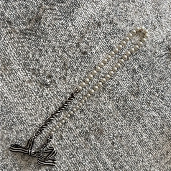 Henri Bendel pearl necklace - Picture 4 of 7